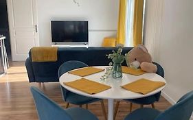 Appartement 3P Gare Terrasse Et Parking Prive